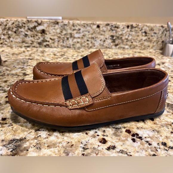 Boys size 7 Florsheim loafers like new - Picture 3 of 8